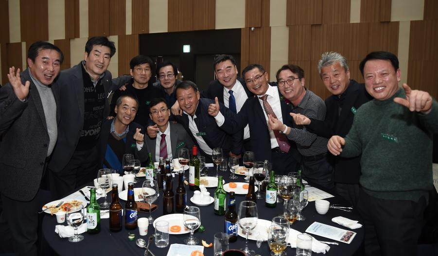 테이블3.jpg